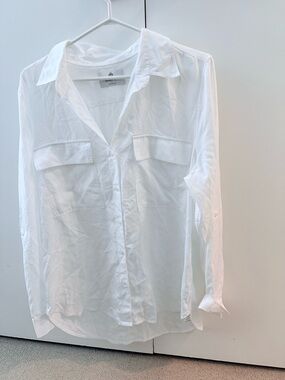 Aritzia Crisp White Button-Up Shirt
